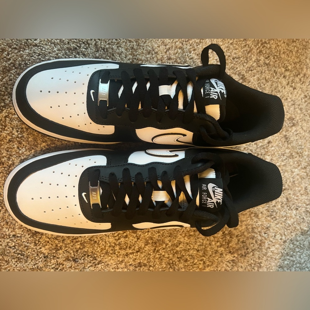 Never Worn Nike Sneakers